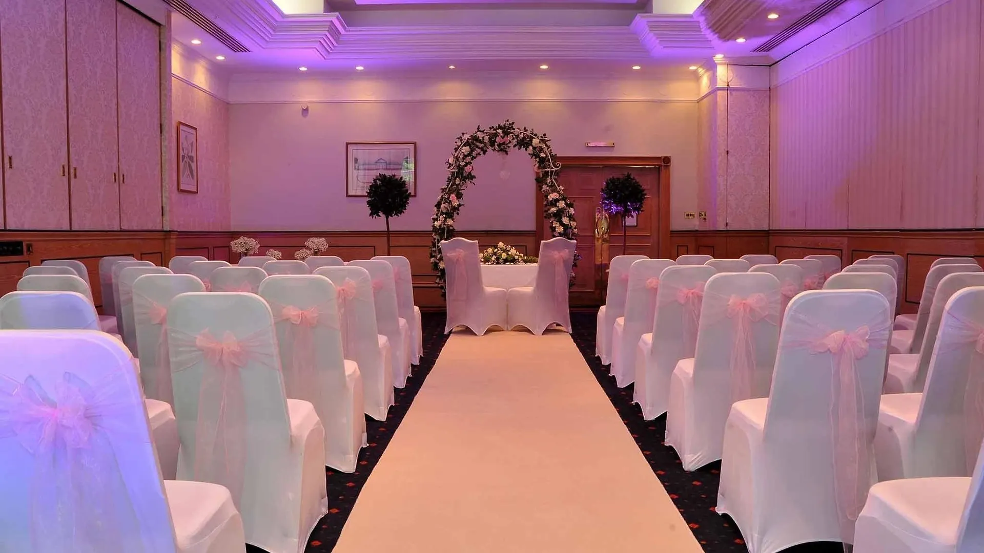 Mercure York Fairfield Manor Hotel